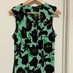 Worthington sleeveless blouse